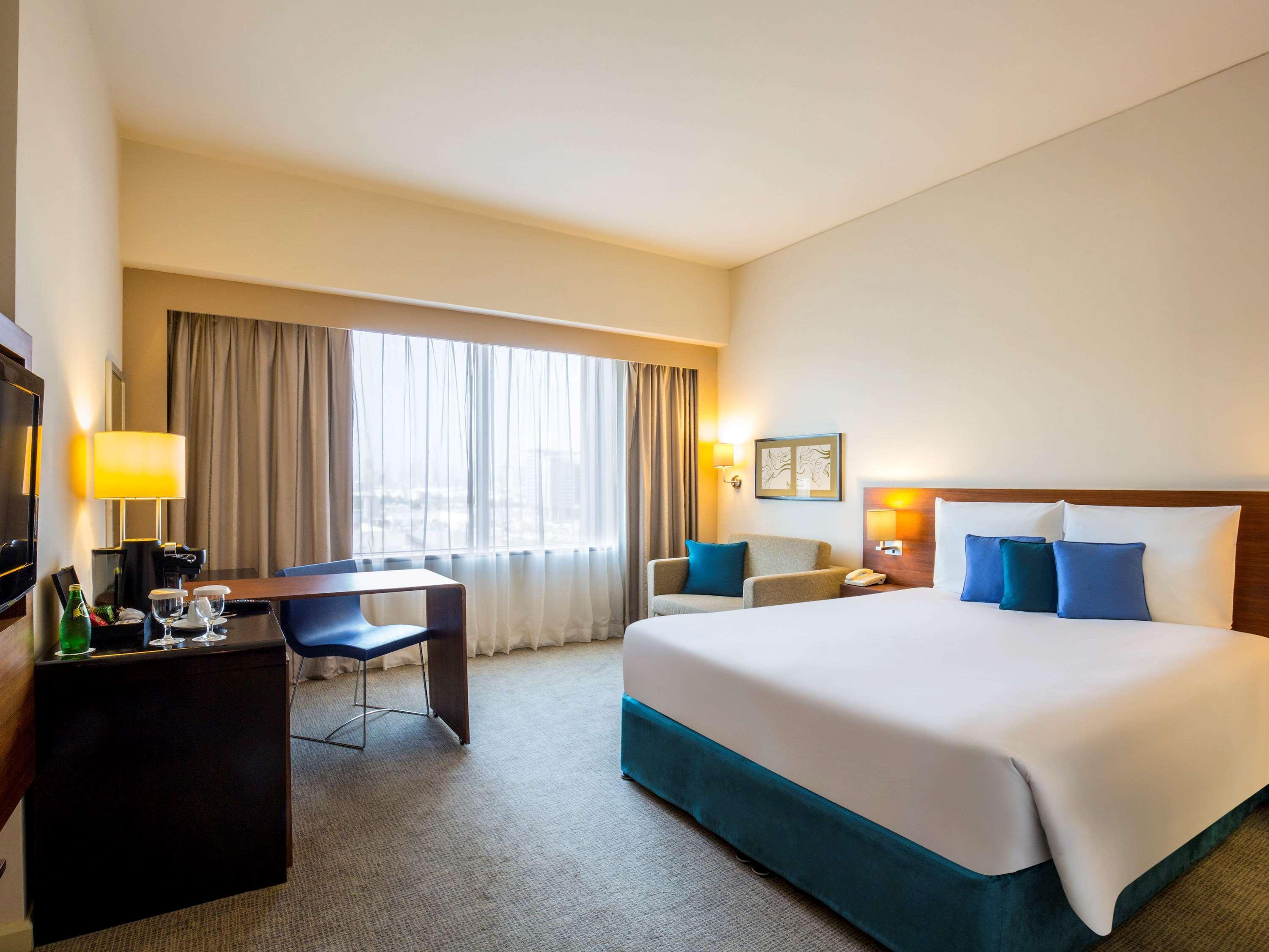 Novotel Deira Creekside Dubai Bagian luar foto