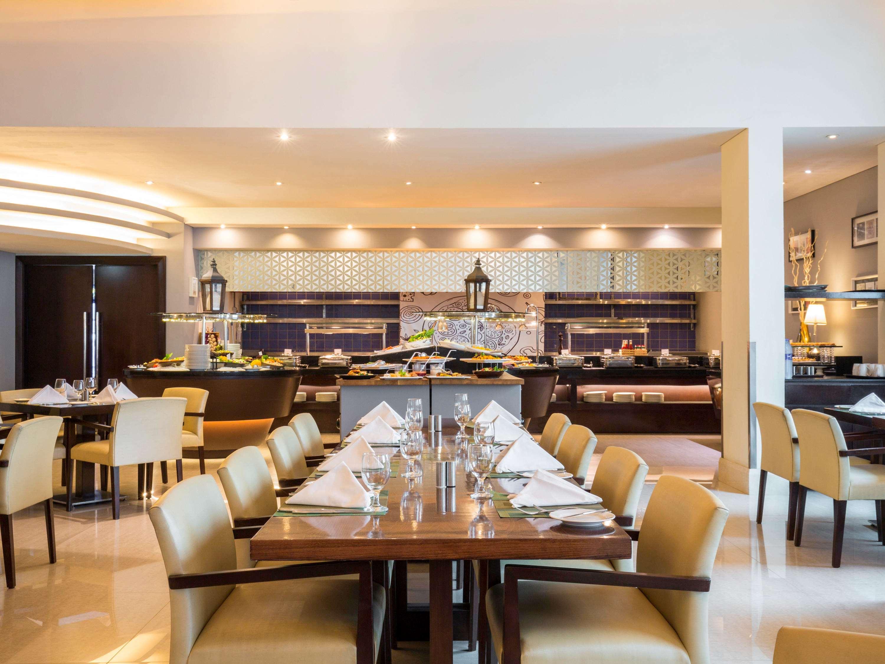 Novotel Deira Creekside Dubai Bagian luar foto