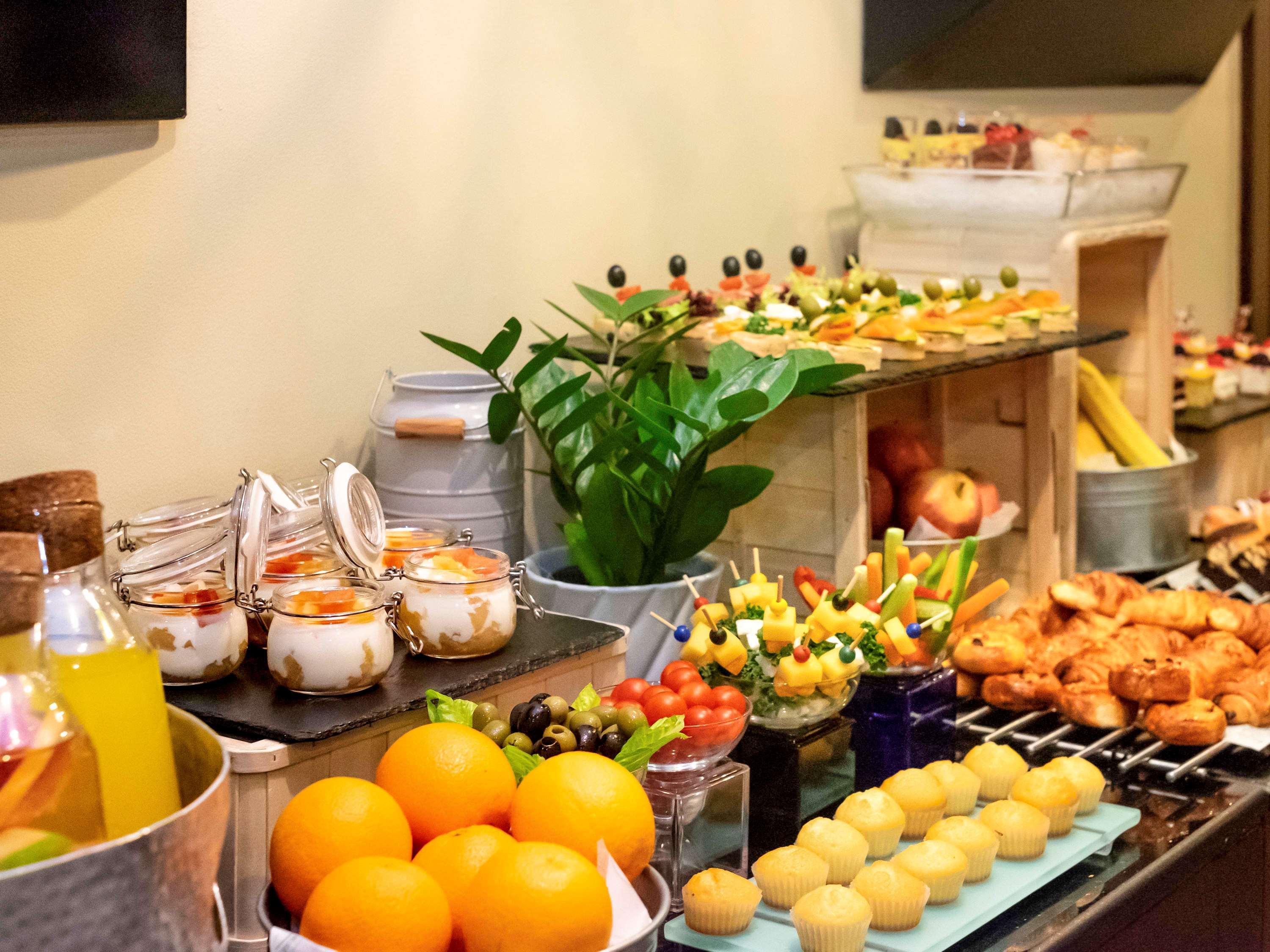 Novotel Deira Creekside Dubai Bagian luar foto