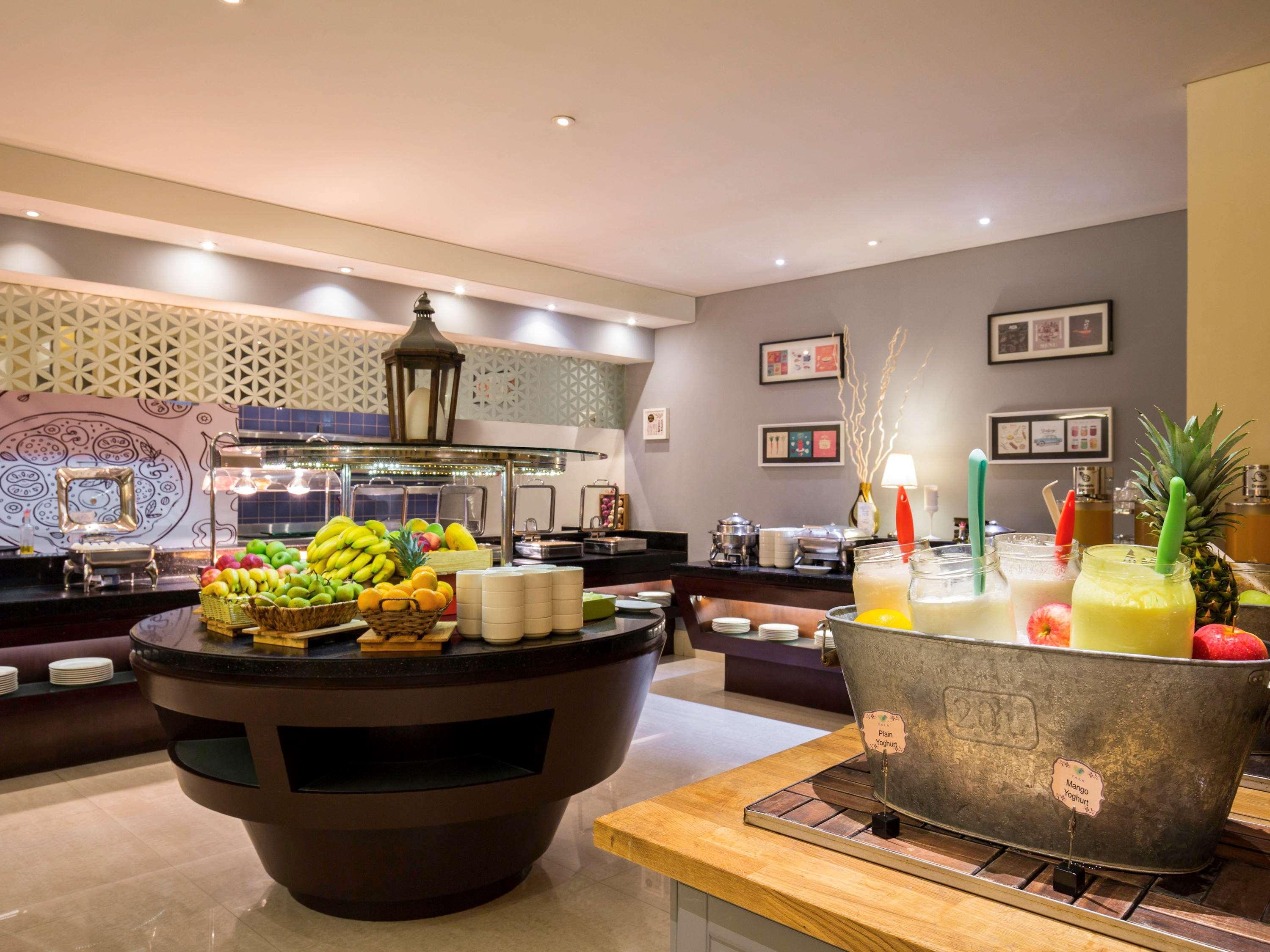 Novotel Deira Creekside Dubai Bagian luar foto
