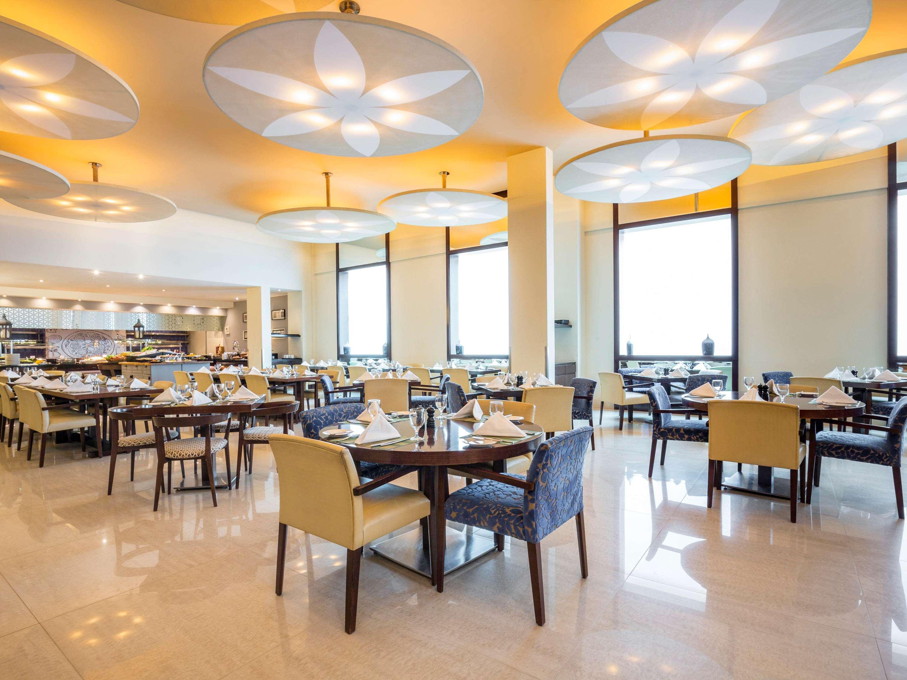 Novotel Deira Creekside Dubai Bagian luar foto