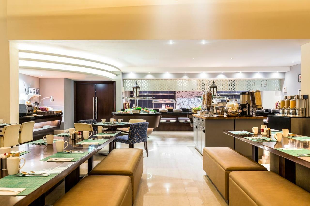 Novotel Deira Creekside Dubai Bagian luar foto