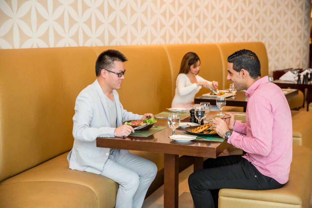 Novotel Deira Creekside Dubai Bagian luar foto