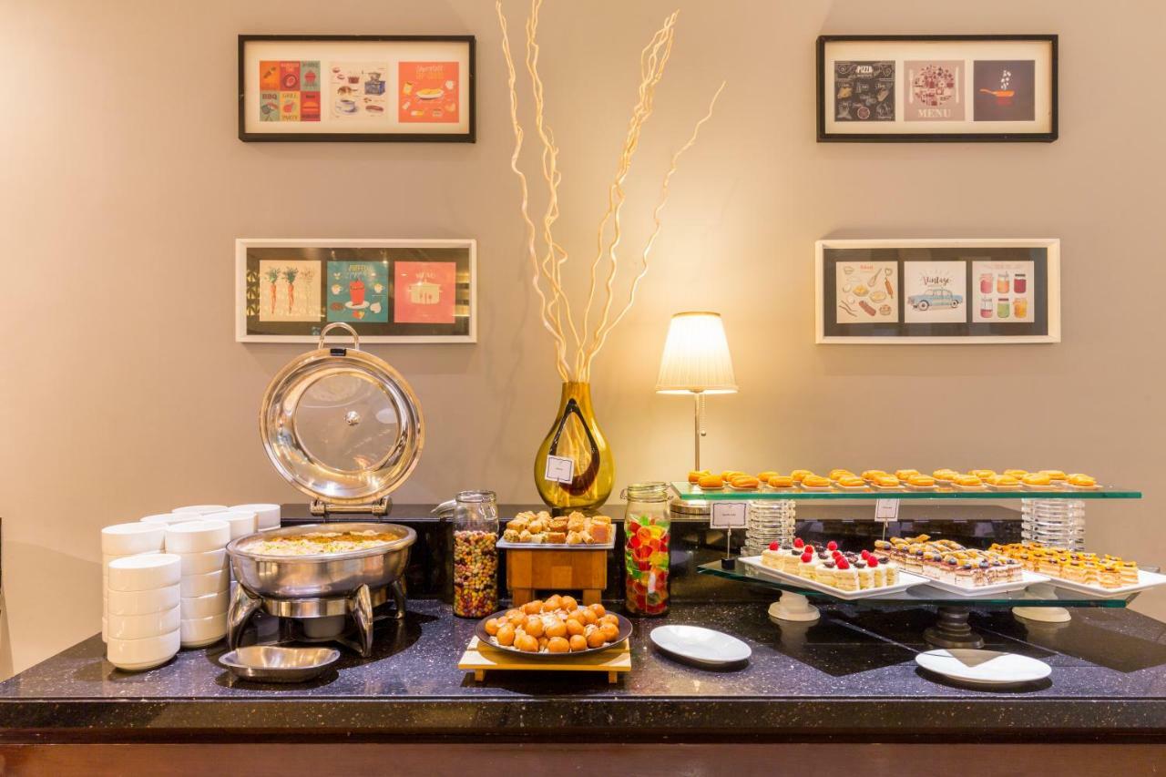 Novotel Deira Creekside Dubai Bagian luar foto